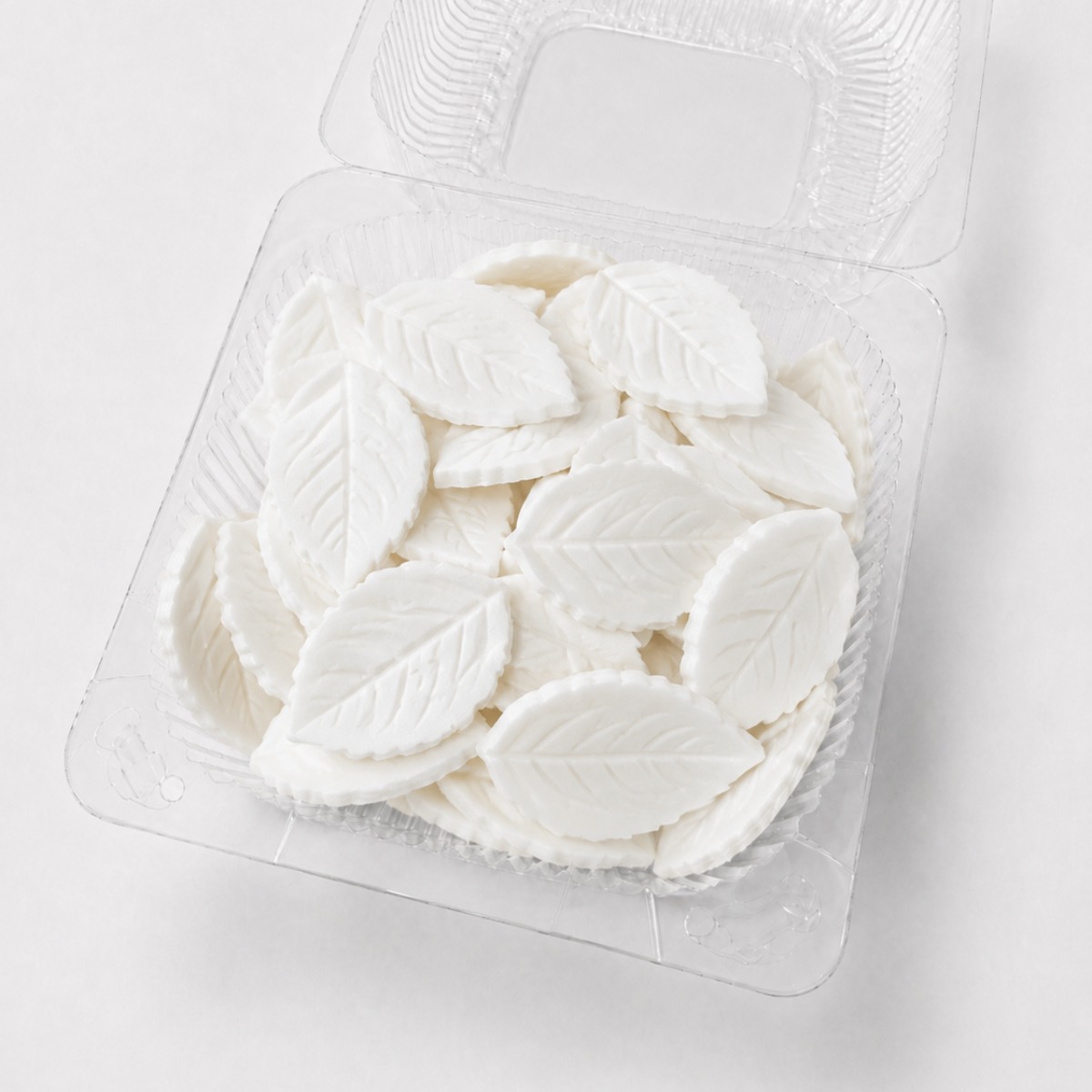 Листики из мастики Белые